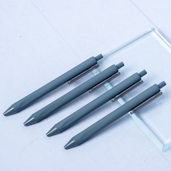 Plastic Pen 010 Gray