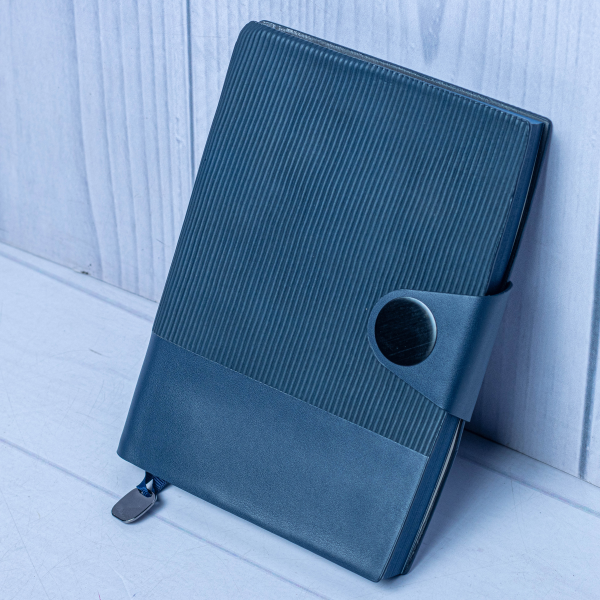 Round Buckle Blue